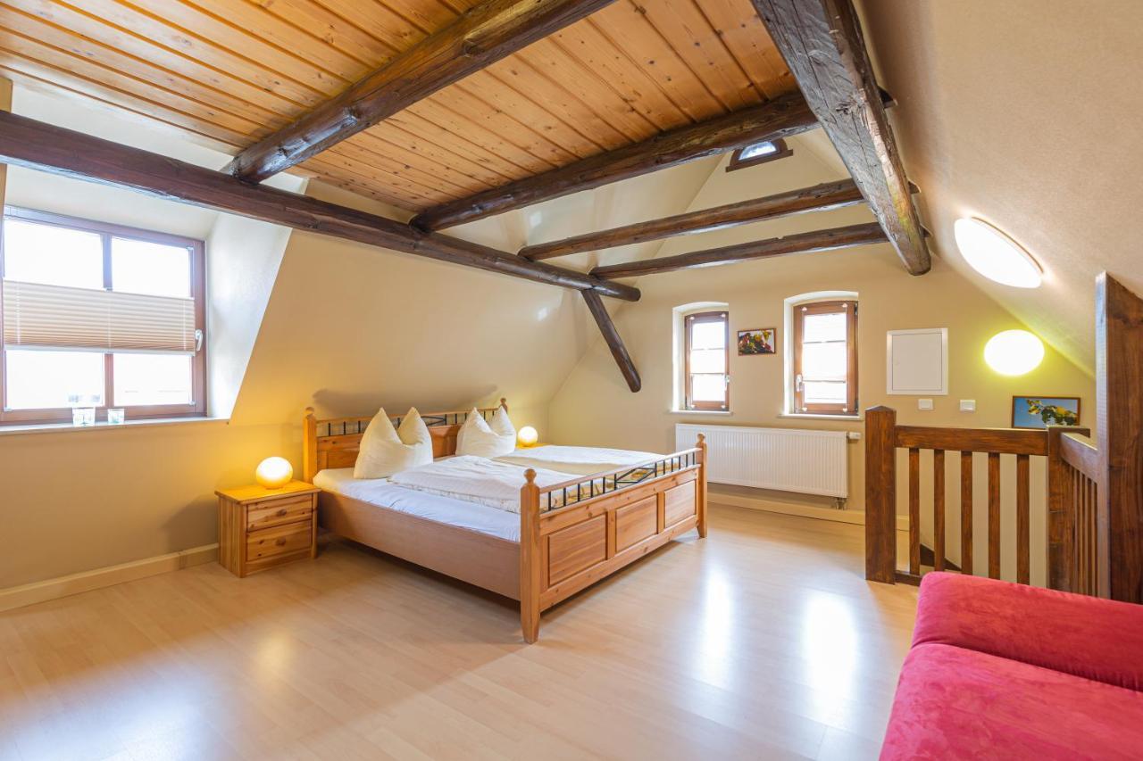 Apartmenthaus Schlag Naumbourg Extérieur photo